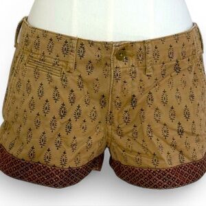 Ralph Lauren - Brown Patterned Women's Shorts with contrasting hem - size 28